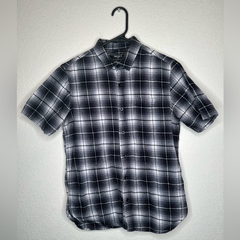 Black and White Plaid Forever21 Men’s Shirt